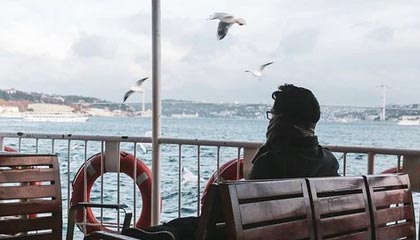 随机山东队击败深圳，锁定季后赛资格，山东队击败深圳,锁定季后赛资格了吗