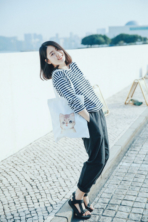 爱游戏中国官方网站平台-詹姆斯数据爆表湖人继续刷新纪录，詹姆斯在湖人队的得分